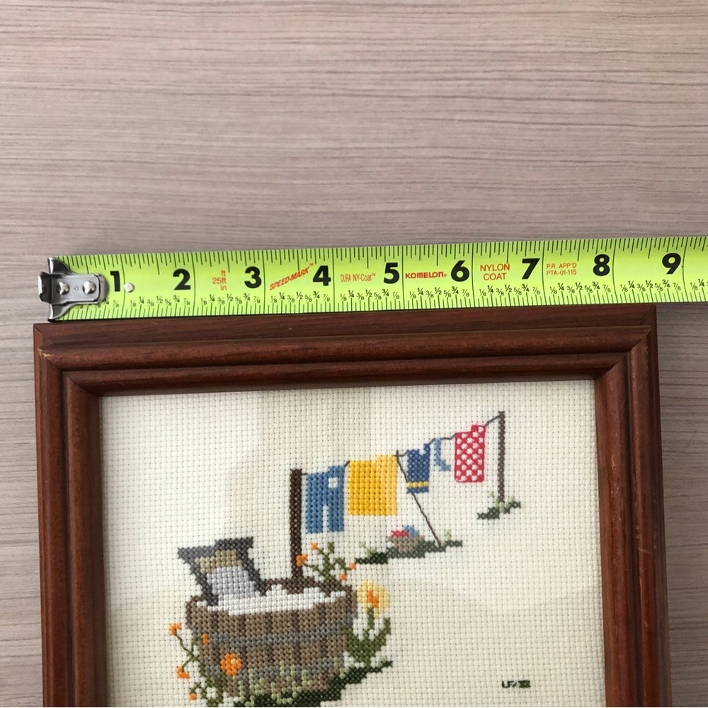 Vintage Cross-Stitch Old Fashioned WashTub & Clothesline Wall Home Decor - Picture 9 of 15
